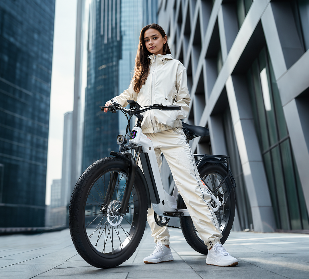 MX06 White